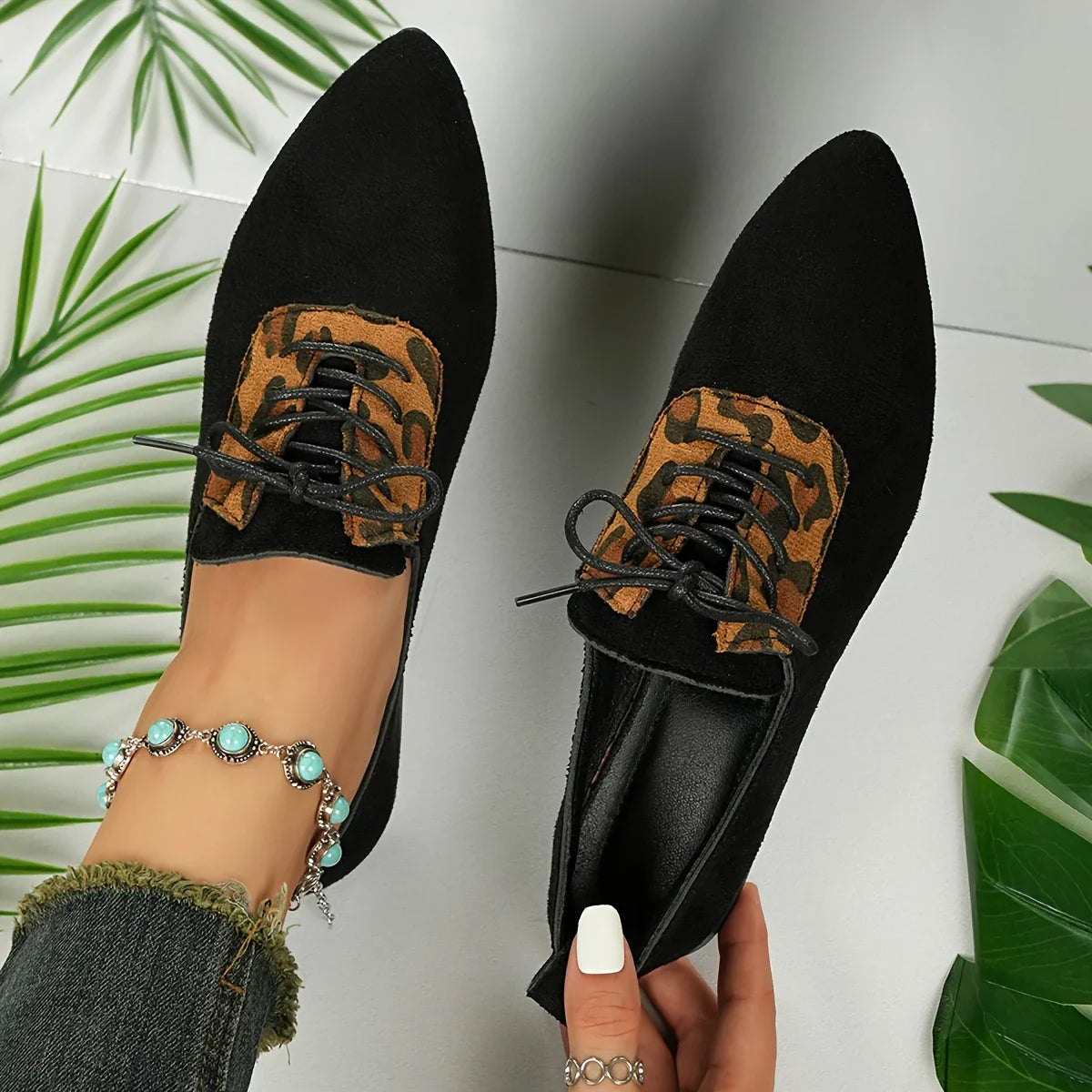 Odelia - Zapatos de punta puntiaguda con estampado de leopardo para mujer