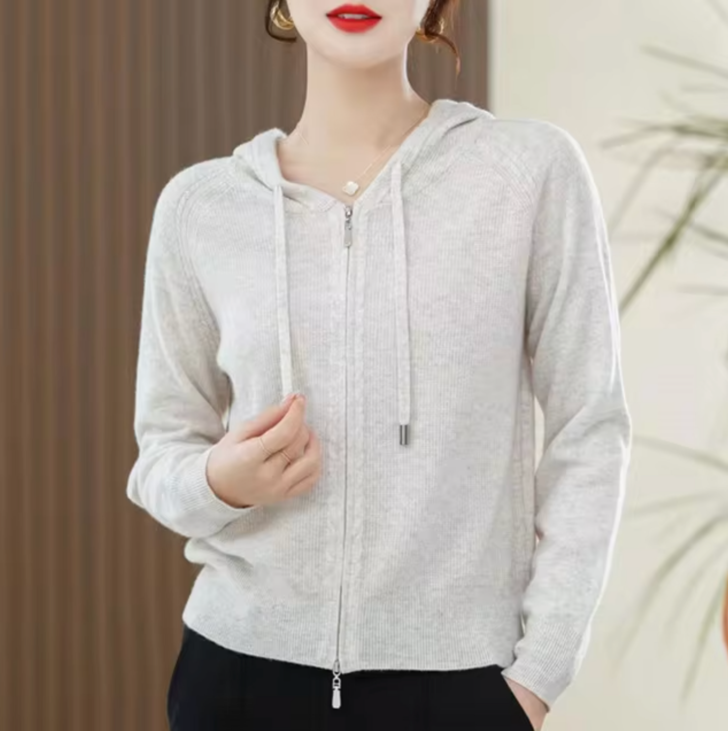 Kiana – Sudadera con capucha de cachemira de punto
