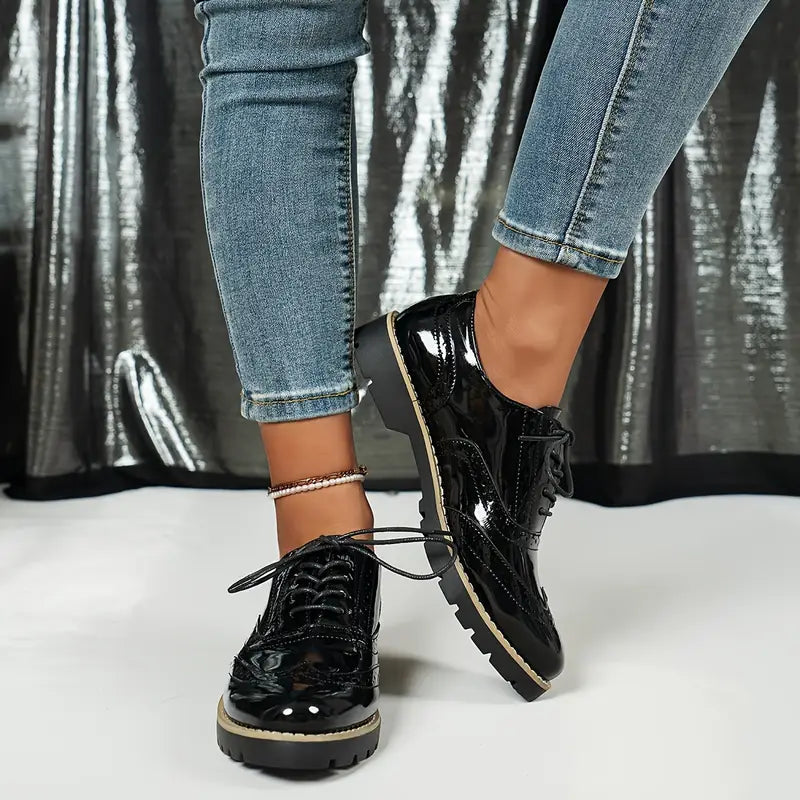 Ninette – Zapatos de cuero brillante