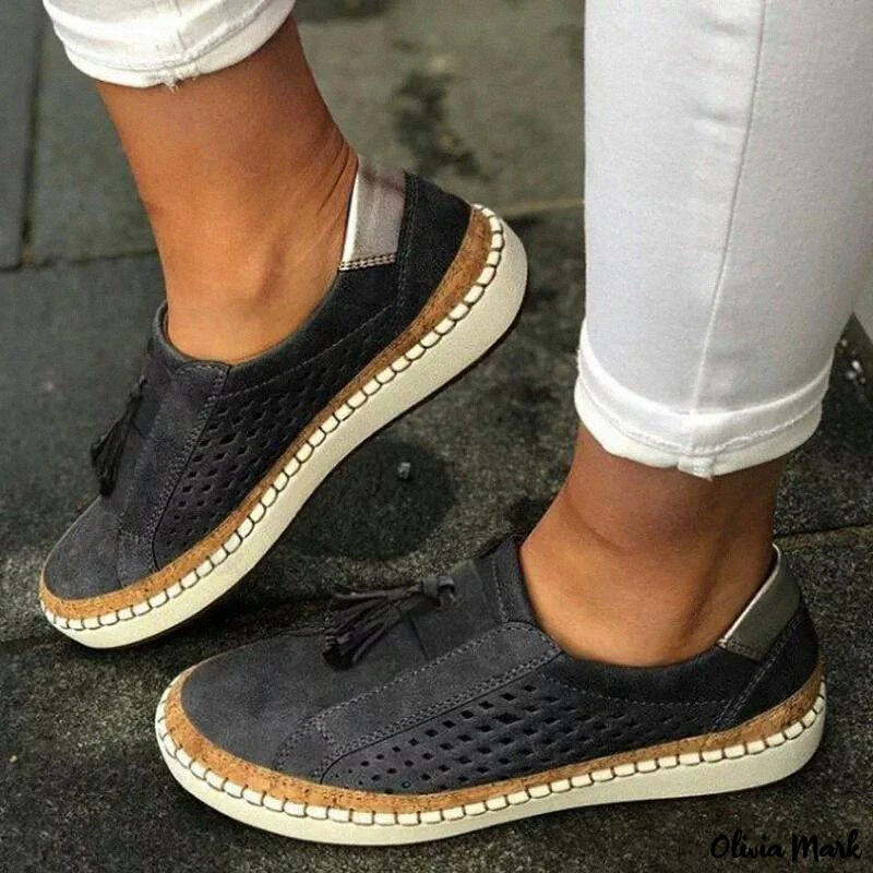 Mocasines con borlas: zapatillas de moda con tacones bajos