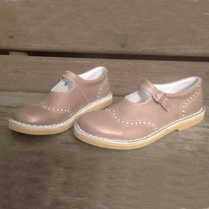 Zyphira – Zapatos de cuero duraderos y elegantes.