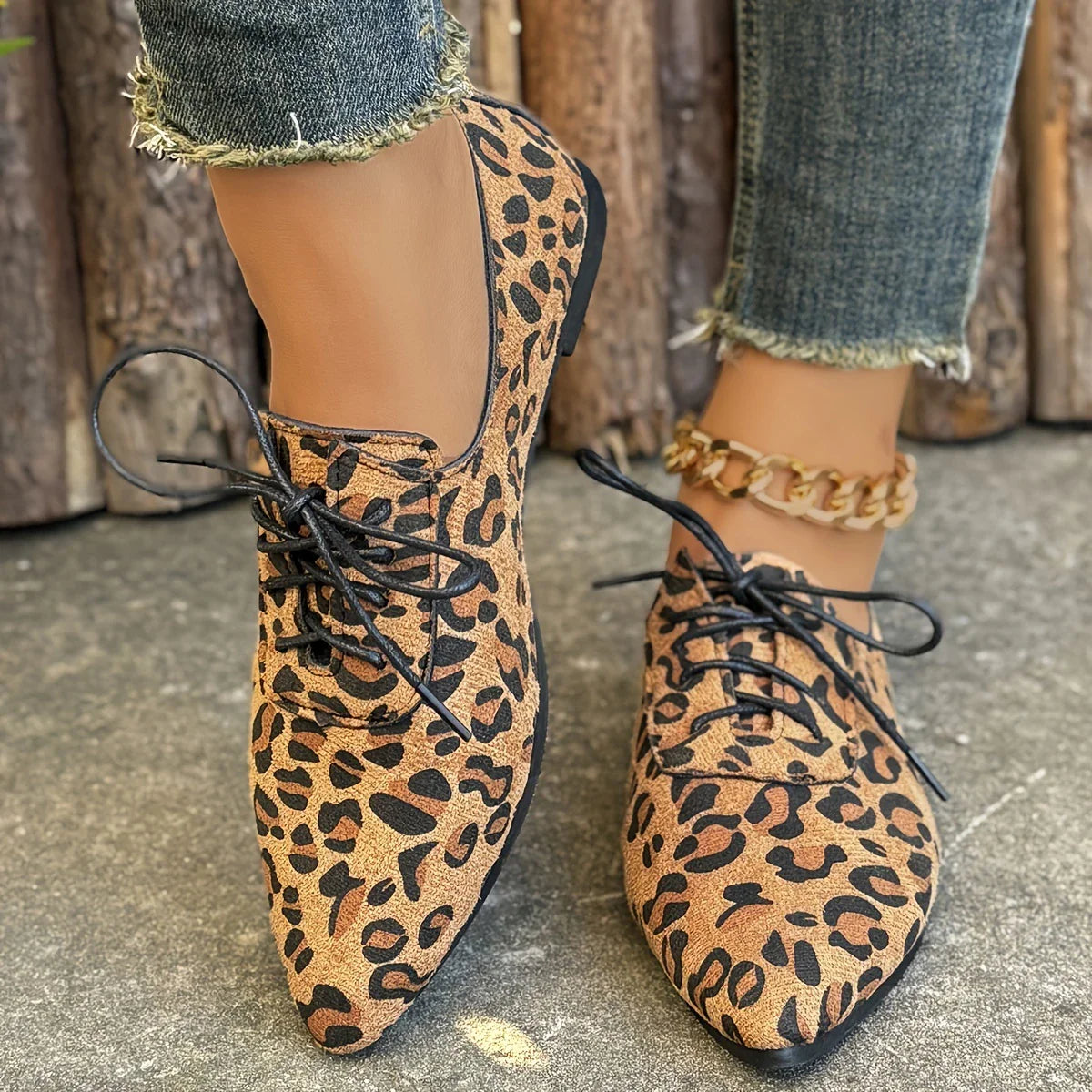 Odelia - Zapatos de punta puntiaguda con estampado de leopardo para mujer