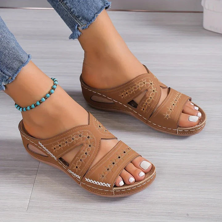 Elara - Cómodas sandalias ortopédicas con cuña