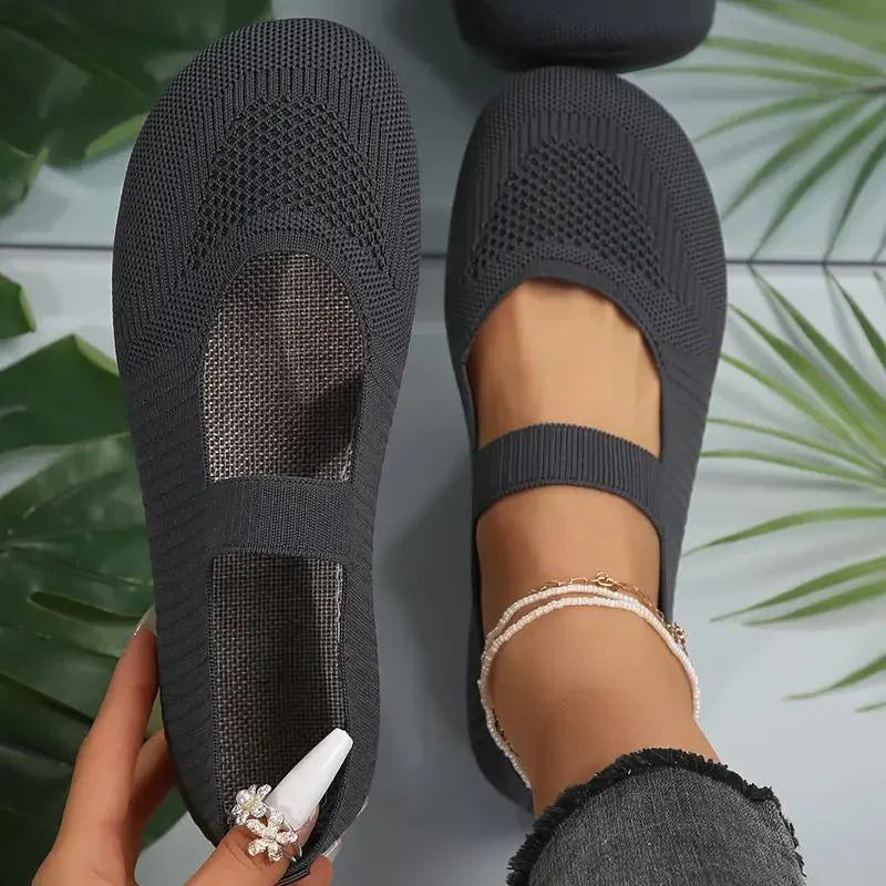 Nyxara – Zapatillas ligeras y flexibles.