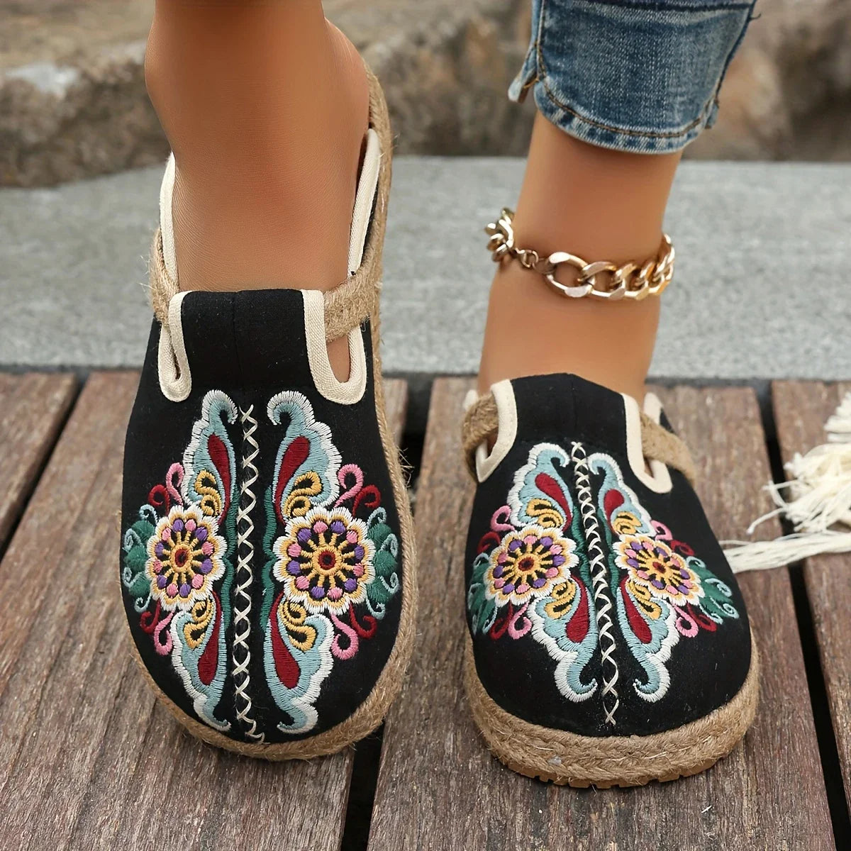 Teresa - Alpargatas boho-chic con bordado floral