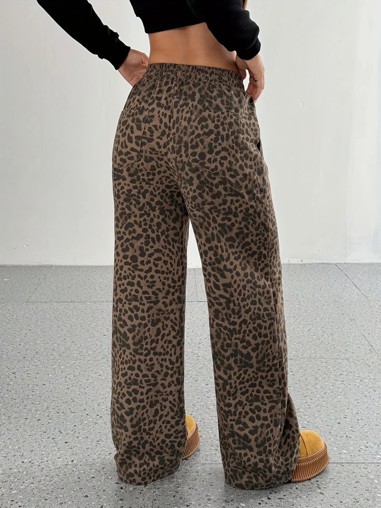Rhoda - Pantalones deportivos con cordón y estampado de leopardo para mujer