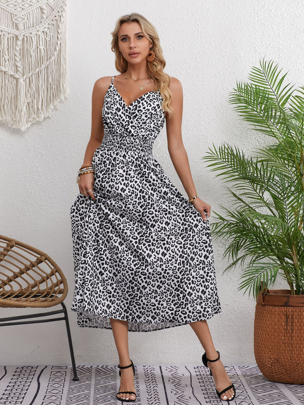 Hannah - Vestido de tirantes con estampado de leopardo