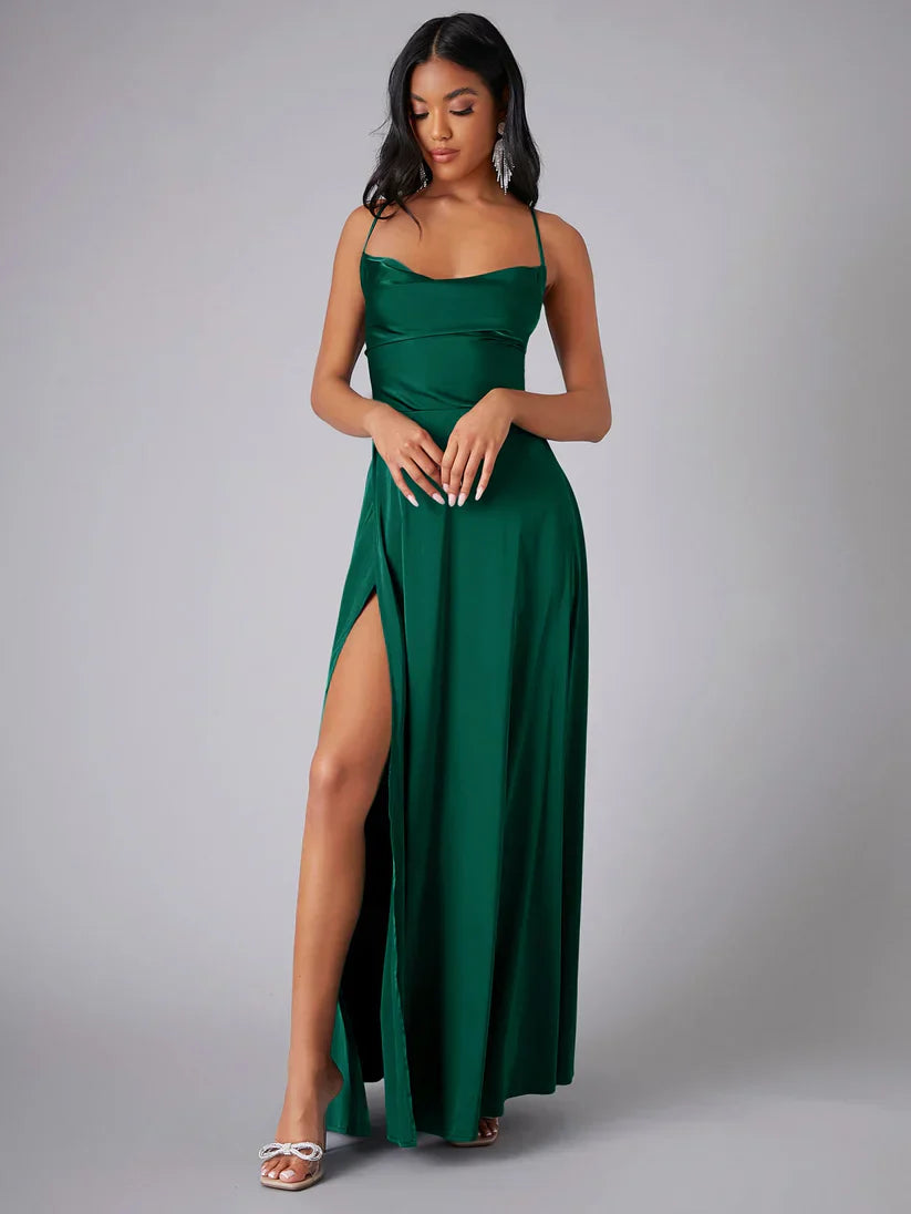 Alvaree – Elegante vestido largo de satén