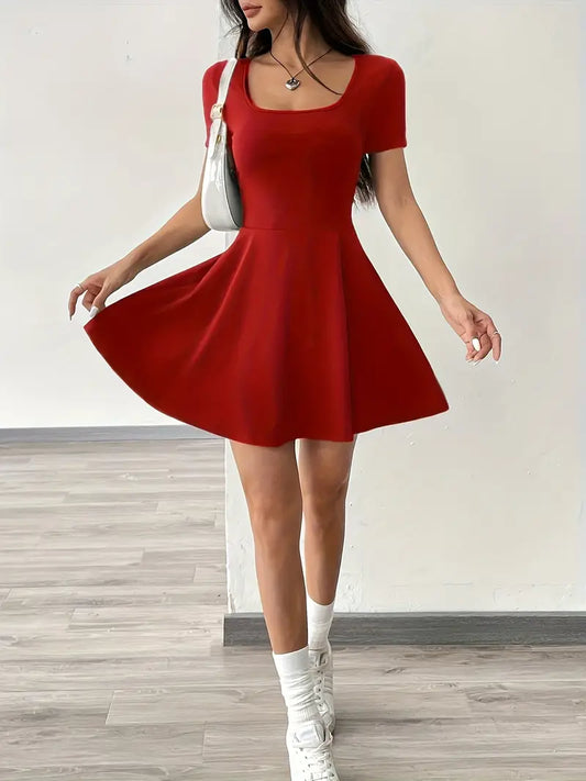 Zelma - Elegantes kurzärmeliges Kleid für Frauen