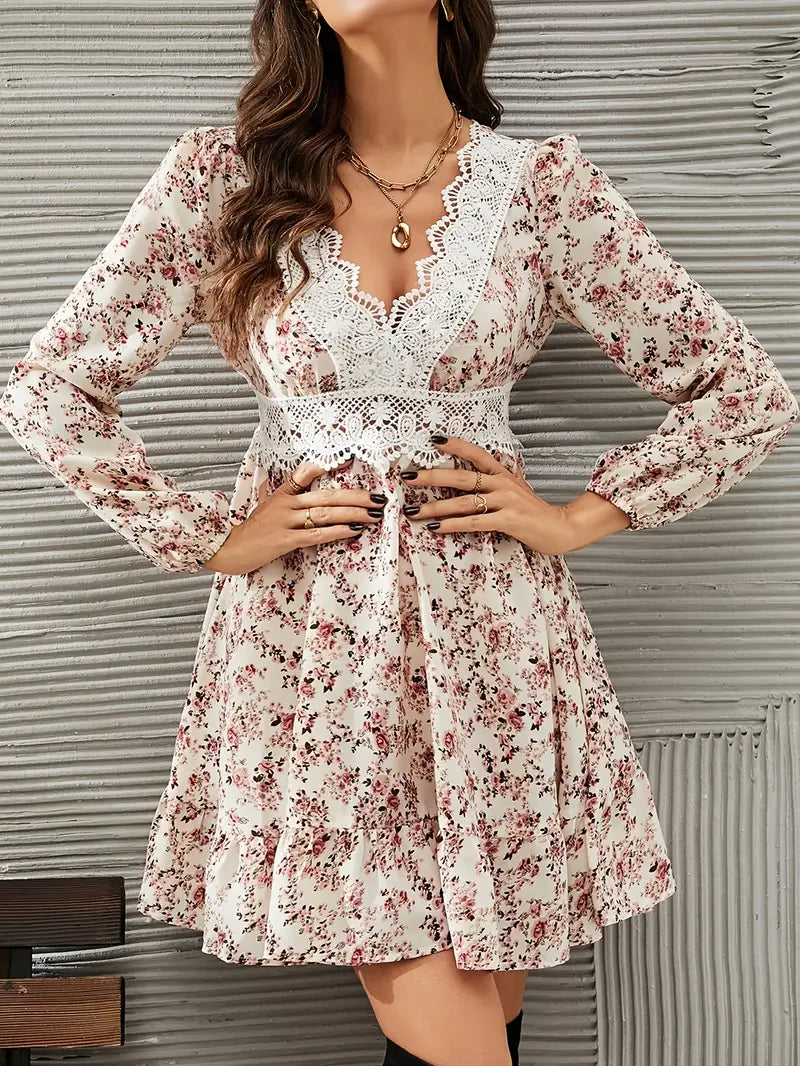 Carol - Vestido con escote en V y ribete de encaje con estampado floral