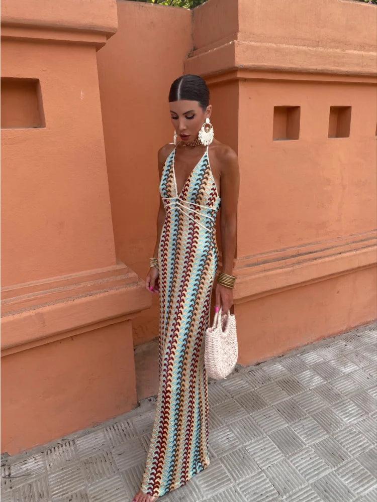 Winifred - Elegante maxivestido sin espalda con escote en V
