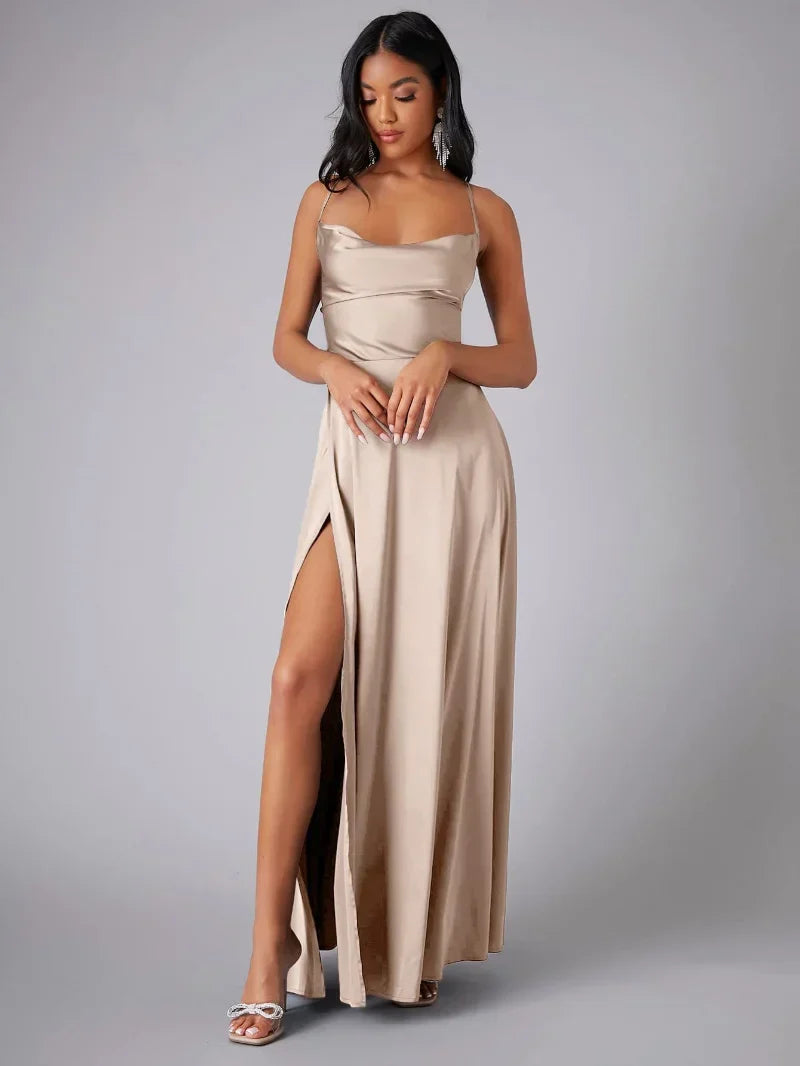 Alvaree – Elegante vestido largo de satén