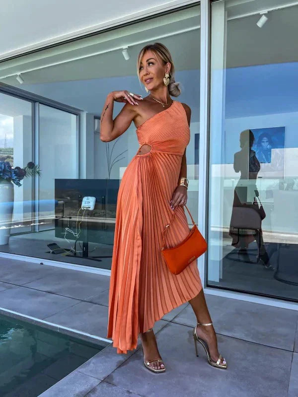 Alice - Elegante vestido con hombros caídos y pliegues