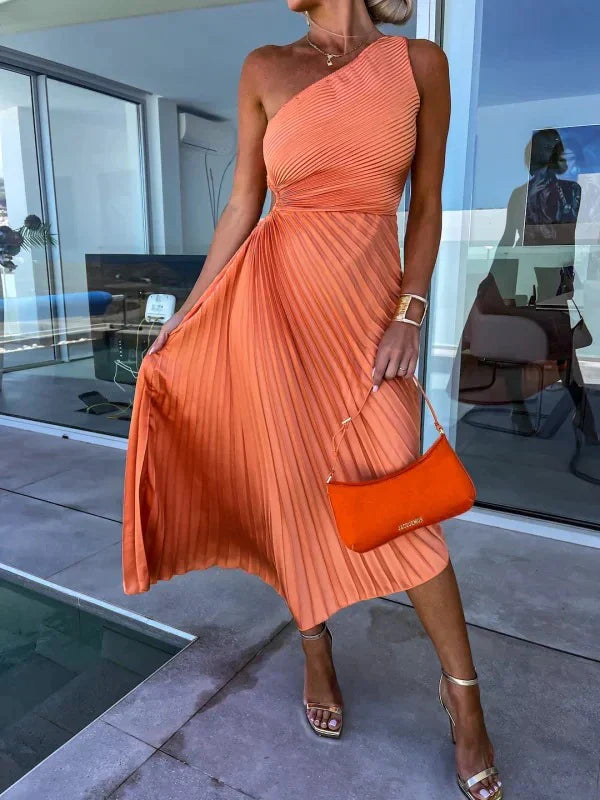 Alice - Elegante vestido con hombros caídos y pliegues