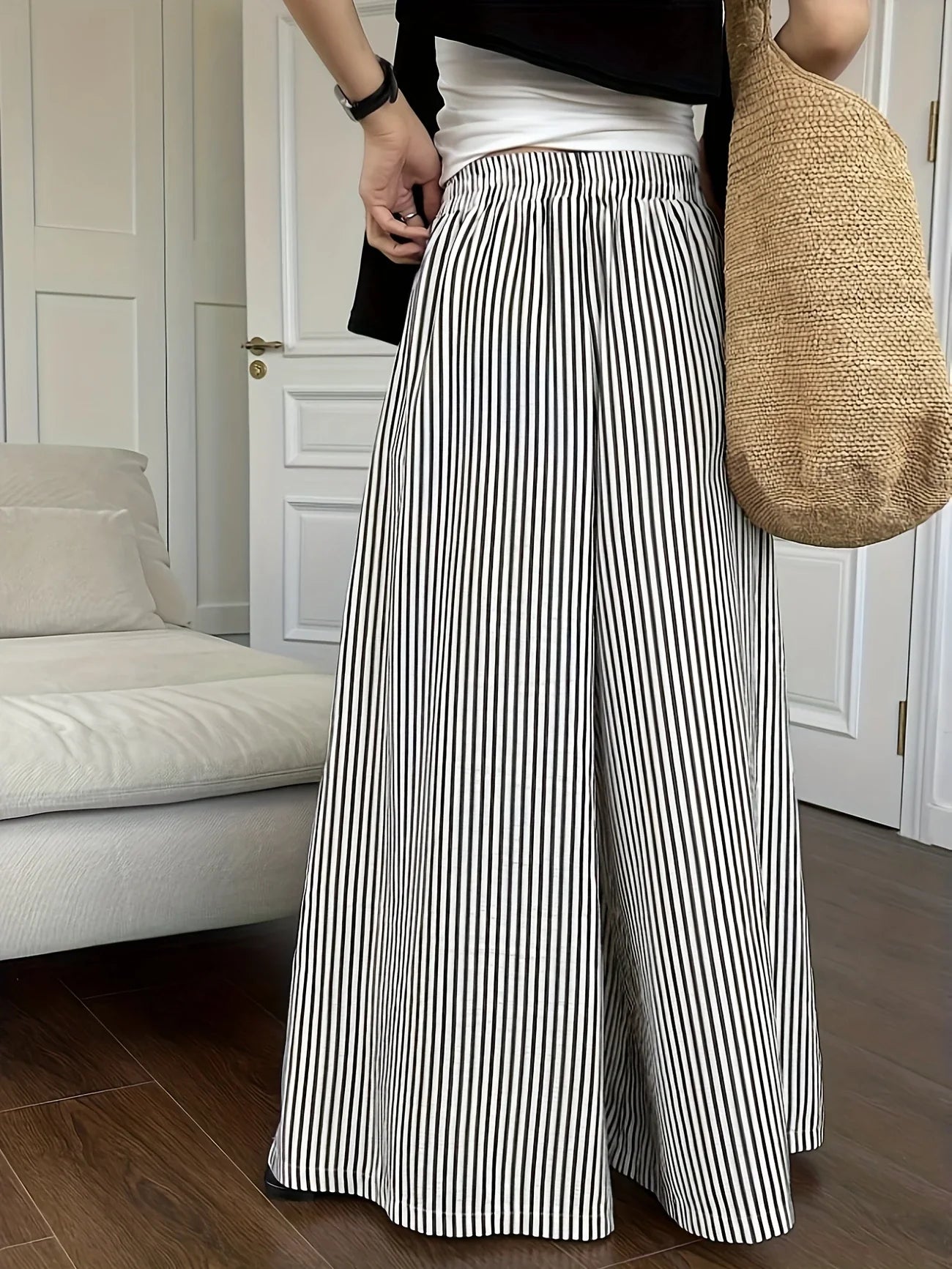 Candida - Pantalones anchos de rayas con bolsillos inclinados